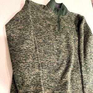 Eddie Bauer Medium Heather Green Pullover. Men’s.